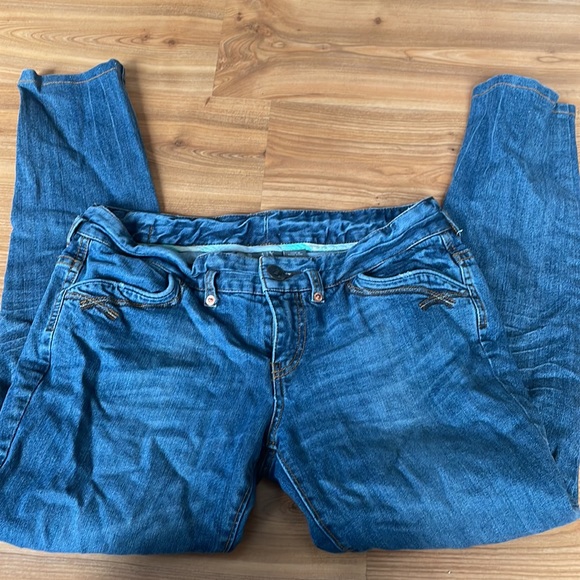 Ladies size 8 Armani exchange jeans - Picture 3 of 7